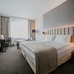 Ξενοδοχείο East 4*