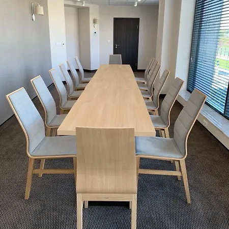 Ξενοδοχείο East 4*