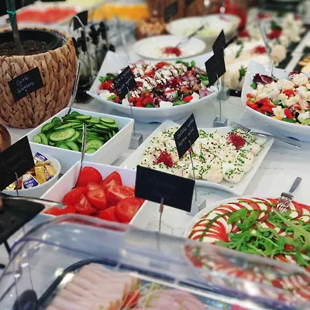 East Ξενοδοχείο