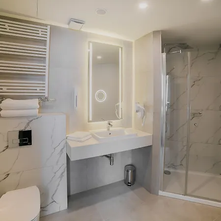 East Ξενοδοχείο