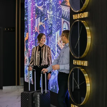Hotel East